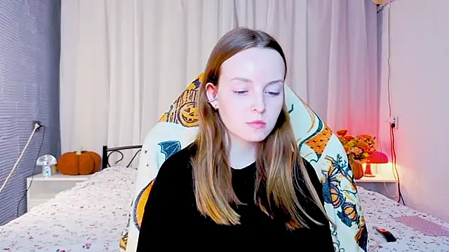 Snapshot of Wild__flowers chatting on 23, 10, 2025 Wild flowers online show from 23, 10, 2025