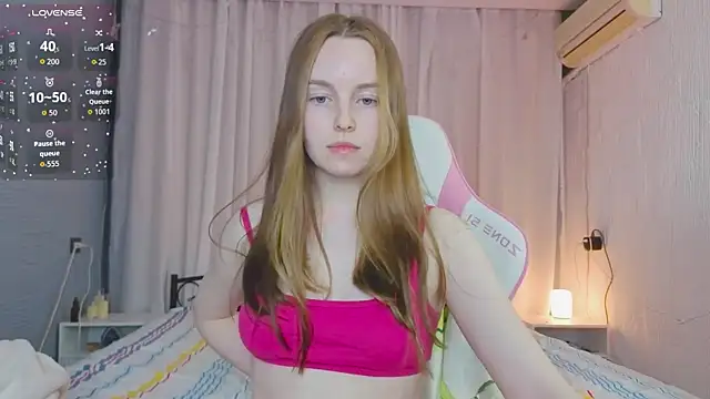 Snapshot of Wild__flowers chatting on 14, 5, 2026 Wild flowers online show from 14, 5, 2026