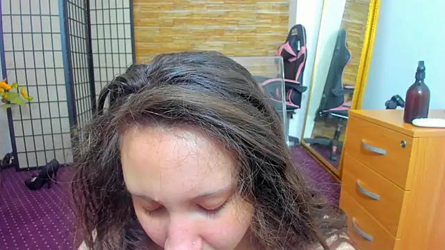 Snapshot of AishaRouhi chatting on 27, 2, 2026 AishaRouhi online show from 27, 2, 2026