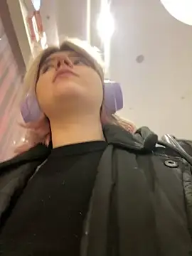 Snapshot of Baby__Naughty chatting on 4, 12, 2024 Baby Naughty online show from 4, 12, 2024