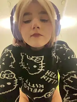 Snapshot of Baby__Naughty chatting on 7, 1, 2025 Baby Naughty online show from 7, 1, 2025