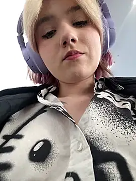 Snapshot of Baby__Naughty chatting on 4, 2, 2025 Baby Naughty online show from 4, 2, 2025