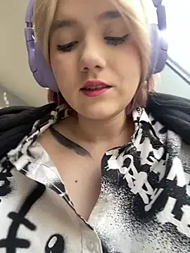 Snapshot of Baby__Naughty chatting on 5, 2, 2025 Baby Naughty online show from 5, 2, 2025