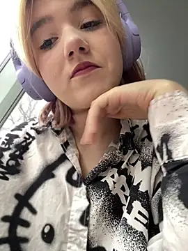 Snapshot of Baby__Naughty chatting on 13, 3, 2025 Baby Naughty online show from 13, 3, 2025