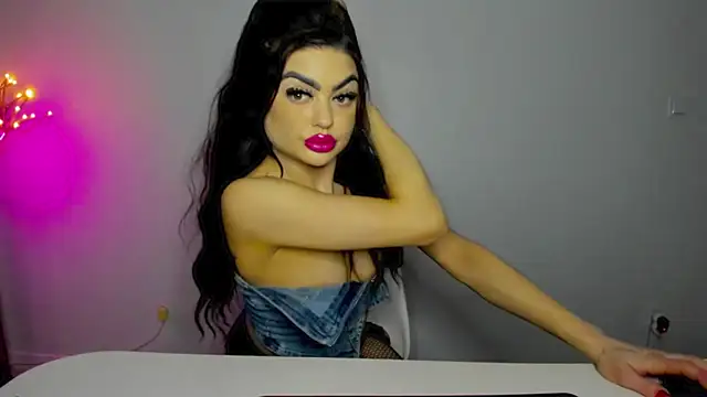 Snapshot of aishahottie chatting on 29, 1, 2025 aishahottie online show from 29, 1, 2025