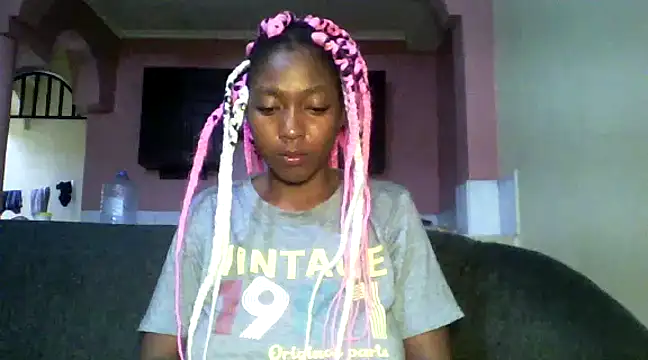 Snapshot of Sexxy_bre chatting on 25, 12, 2024 Sexxy bre online show from 25, 12, 2024