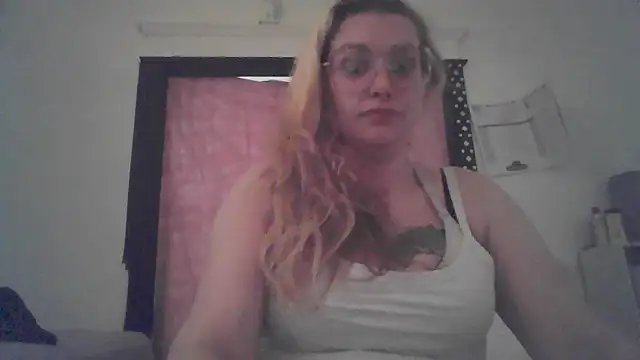 Snapshot of Lalalynn chatting on 29, 4, 2026 Lalalynn online show from 29, 4, 2026
