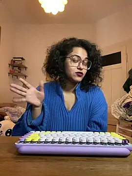 Curvydesifromgermany online show from 27, 1, 2025