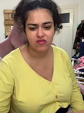 Curvydesifromgermany online show from 5, 11, 2025