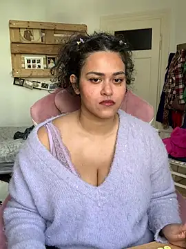 Curvydesifromgermany online show from 27, 3, 2026