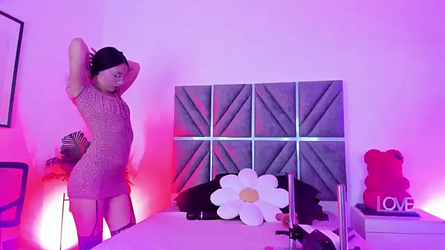 Snapshot of Laura_Dicardy chatting on 28, 2, 2026 Laura Dicardy online show from 28, 2, 2026