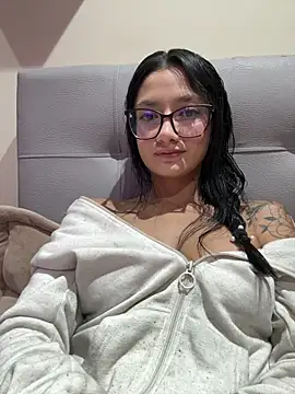 Snapshot of mariiana-diaz chatting on 23, 3, 2026 mariiana-diaz online show from 23, 3, 2026