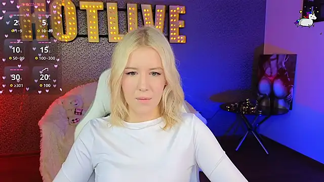 Selenatrend online show from 1, 2, 2025