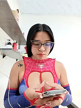 -VICKKY online show from 2, 10, 2025