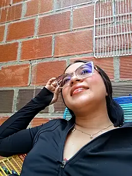 -VICKKY online show from 2, 3, 2026