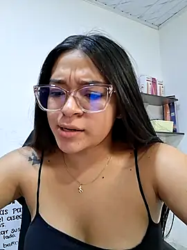-VICKKY online show from 30, 6, 2026