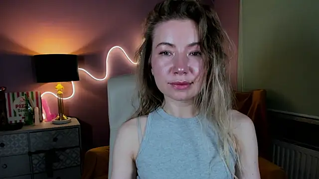 Mia Tasty online show from 9, 11, 2025