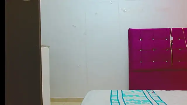 chantalsemenova1 online show from 19, 9, 2025