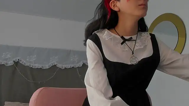 Snapshot of BonnieCute_ chatting on 3, 12, 2024 BonnieCute online show from 3, 12, 2024