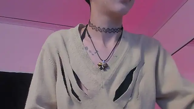 Snapshot of BonnieCute_ chatting on 18, 2, 2025 BonnieCute online show from 18, 2, 2025