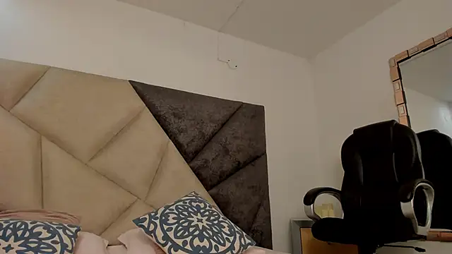 BonnieCute  online show from 26, 11, 2025