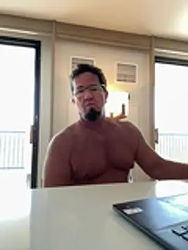 sluttydylan online show from 7, 4, 2026