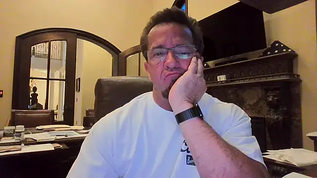 Snapshot of sluttydylan chatting on 8, 5, 2026 sluttydylan online show from 8, 5, 2026