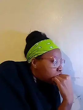 Snapshot of madamsensuale chatting on 23, 1, 2025 madamsensuale online show from 23, 1, 2025