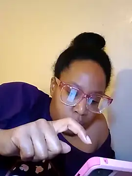 Snapshot of madamsensuale chatting on 15, 2, 2025 madamsensuale online show from 15, 2, 2025