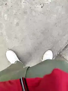 Snapshot of cumshotboy01 chatting on 6, 1, 2025 cumshotboy01 online show from 6, 1, 2025