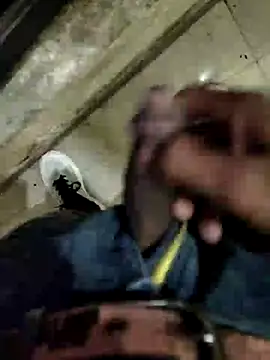 Snapshot of cumshotboy01 chatting on 24, 10, 2025 cumshotboy01 online show from 24, 10, 2025