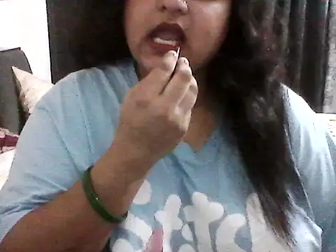 Snapshot of smile_pretty chatting on 7, 8, 2026 smile pretty online show from 7, 8, 2026
