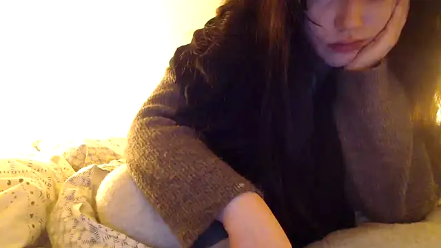 Snapshot of Lynylou chatting on 3, 12, 2024 Lynylou online show from 3, 12, 2024