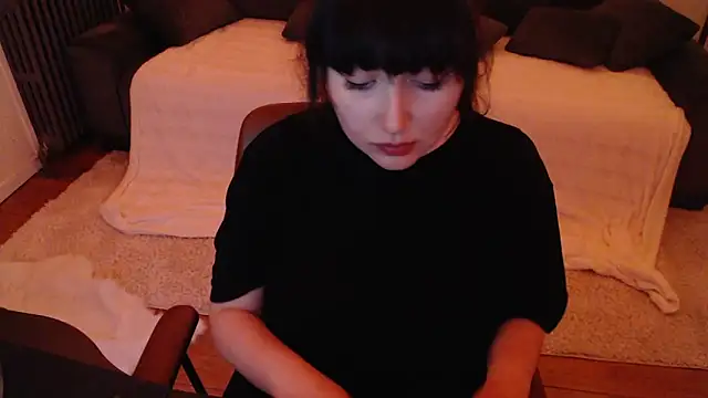 Snapshot of Lynylou chatting on 9, 12, 2024 Lynylou online show from 9, 12, 2024