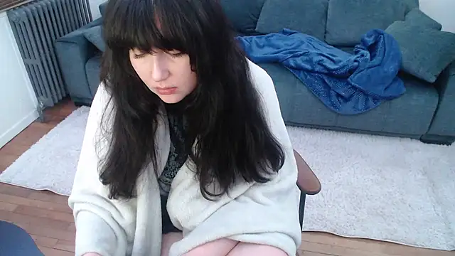 Snapshot of Lynylou chatting on 13, 1, 2025 Lynylou online show from 13, 1, 2025