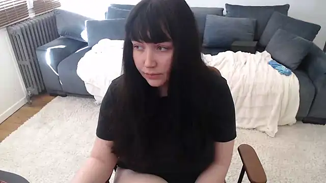 Snapshot of Lynylou chatting on 11, 3, 2025 Lynylou online show from 11, 3, 2025