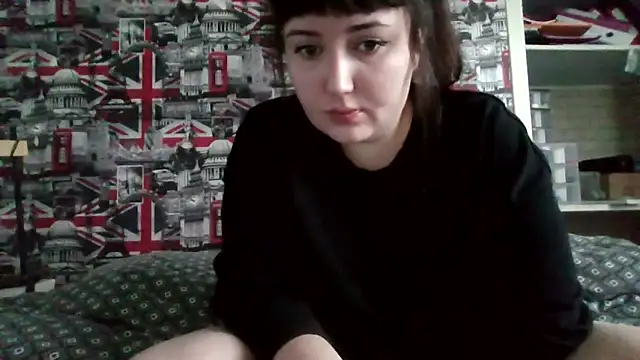 Snapshot of Lynylou chatting on 9, 10, 2025 Lynylou online show from 9, 10, 2025