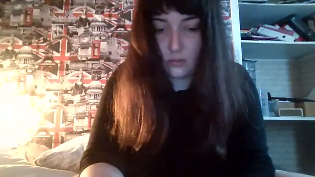 Snapshot of Lynylou chatting on 22, 10, 2025 Lynylou online show from 22, 10, 2025