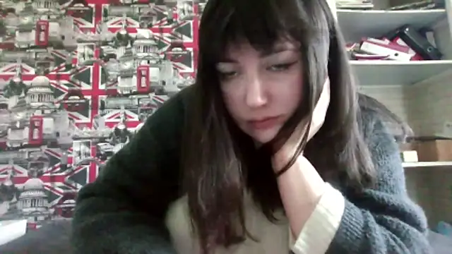 Snapshot of Lynylou chatting on 27, 10, 2025 Lynylou online show from 27, 10, 2025