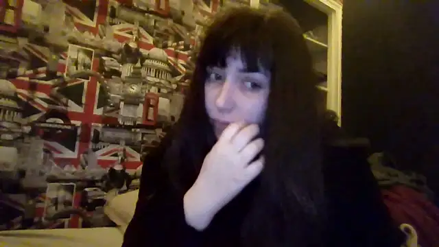 Snapshot of Lynylou chatting on 3, 12, 2025 Lynylou online show from 3, 12, 2025