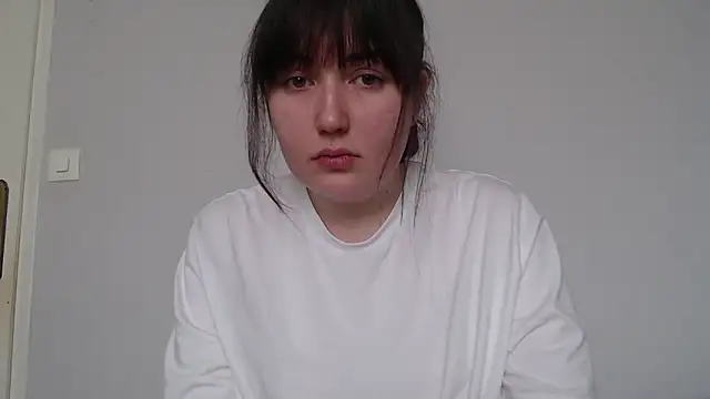 Snapshot of Lynylou chatting on 10, 3, 2026 Lynylou online show from 10, 3, 2026