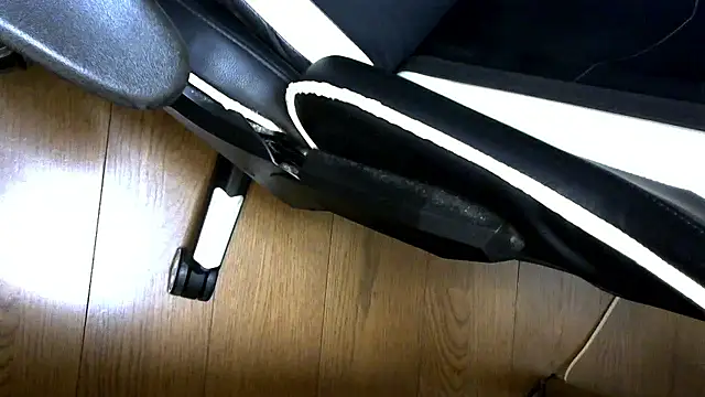 AKI09aki online show from 16, 11, 2025