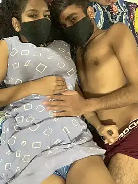 Snapshot of hottiess69 chatting on 20, 12, 2024 hottiess69 online show from 20, 12, 2024