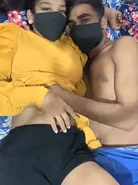 Snapshot of hottiess69 chatting on 4, 1, 2025 hottiess69 online show from 4, 1, 2025