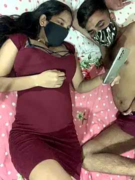 Snapshot of hottiess69 chatting on 11, 9, 2025 hottiess69 online show from 11, 9, 2025