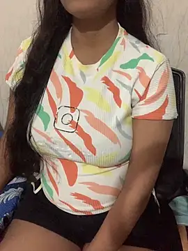 Snapshot of hottiess69 chatting on 7, 10, 2025 hottiess69 online show from 7, 10, 2025