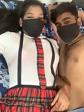 Snapshot of hottiess69 chatting on 18, 10, 2025 hottiess69 online show from 18, 10, 2025