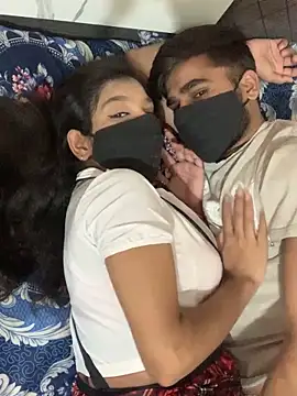 Snapshot of hottiess69 chatting on 19, 10, 2025 hottiess69 online show from 19, 10, 2025