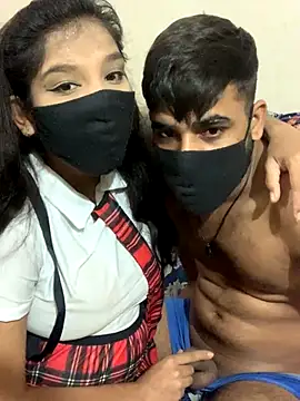 Snapshot of hottiess69 chatting on 4, 11, 2025 hottiess69 online show from 4, 11, 2025