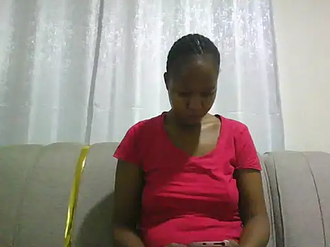 Snapshot of sexy_barbie2024 chatting on 8, 10, 2025 sexy barbie2024 online show from 8, 10, 2025